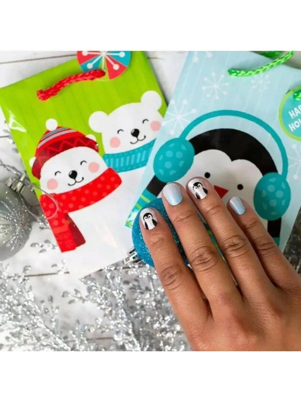 Color Street add wintry